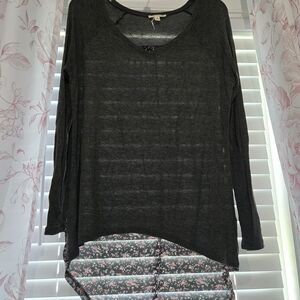 Women's Black Long Sleeve Top